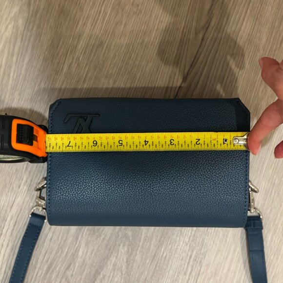 Louis Vuitton Navy blue Aerogram Fast Line Wearable Wallet Bag - Picture 7 of 10